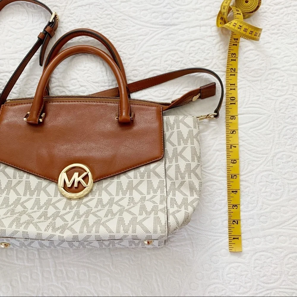 Michael Kors Hudson Satchel, Signature Logo Vanilla /‎ Acorn